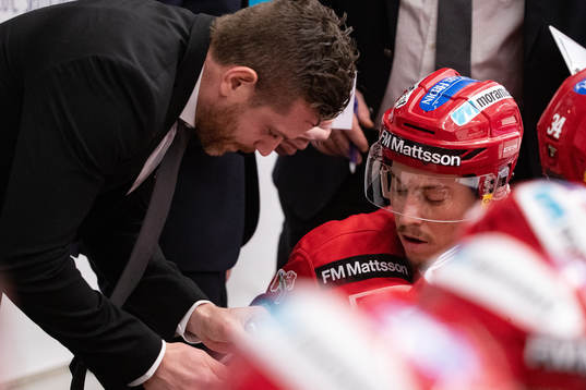Moras assisterande tränare Daniel Hermansson och Moras