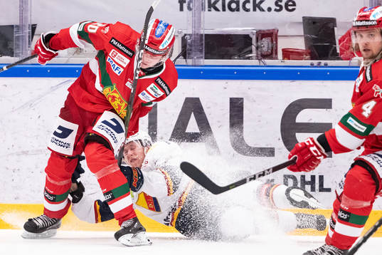 Moras Nils Carnbäck och Djurgårdens Jonathan Davidsson