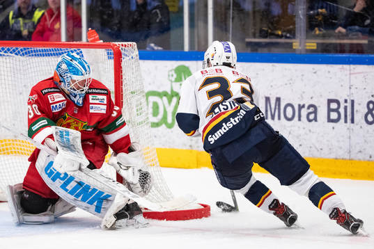 Moras målvakt Janne Juvonen och Djurgårdens Linus