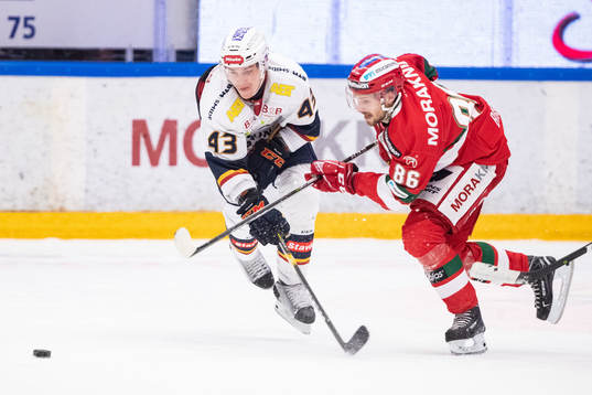 Djurgårdens Tom Nilsson och Moras Mathias Bromé