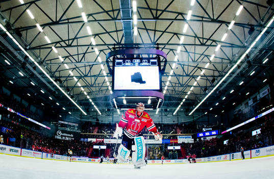 Örebros målvakt Eero Kilpeläinen
