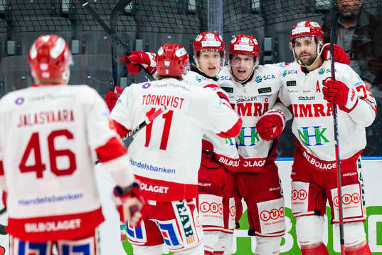 Timrås spelare jublar