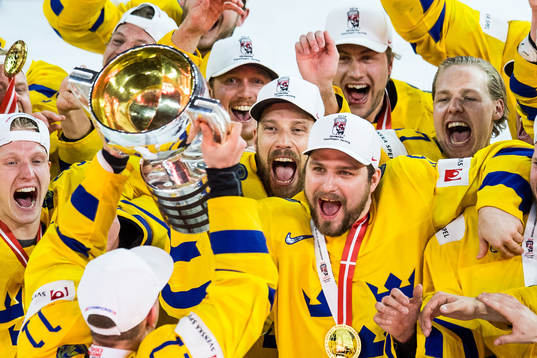 Bläddra bland fler bilder av Tre Kronor