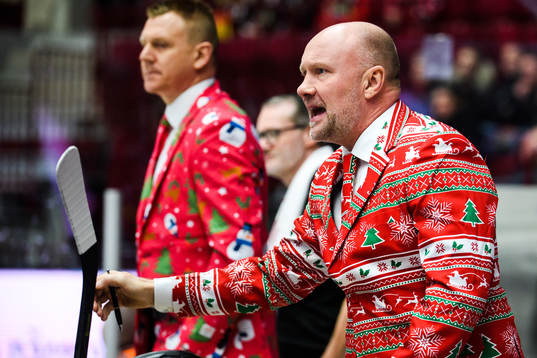 Malmö Redhawks tränare Peter Andersson, klädd i