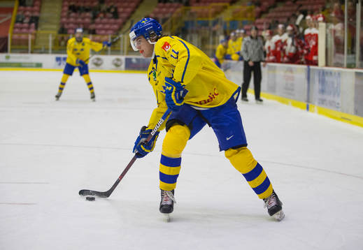 Sweden forward Samuel Fagemo (11)