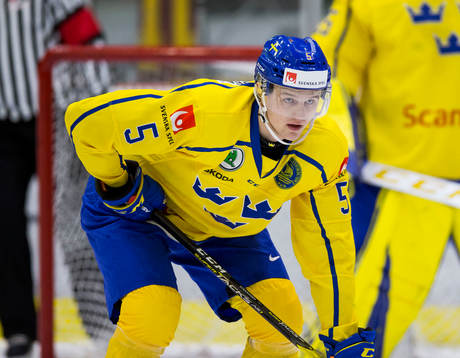 Sweden defenceman Adam Ginning (5)