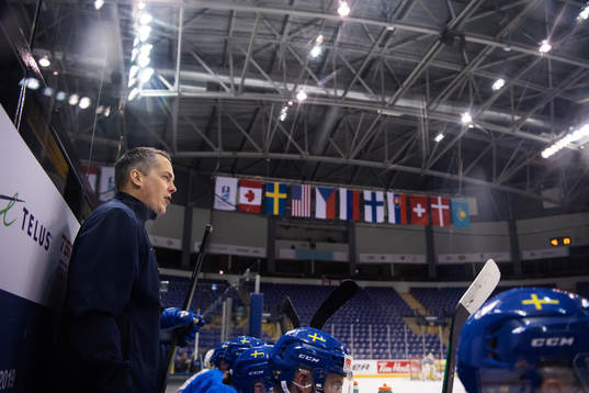 Head coach Tomas Montén