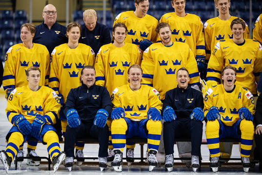 Players and coaches of team Sweden, including Fabian