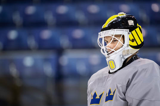 Goaltender Samuel Ersson