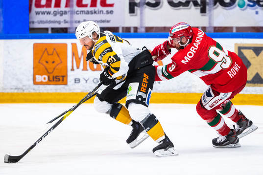 Skellefteås Juhamatti Aaltonen och Moras Andrew Rowe