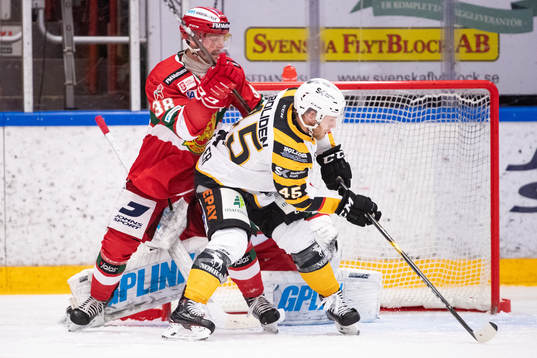 Moras Adam Massuhr och Skellefteås Oscar Möller
