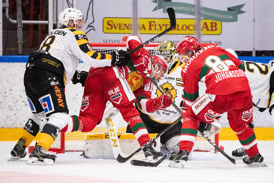 Skellefteås Petter Granberg och Moras Mathias Bromé och