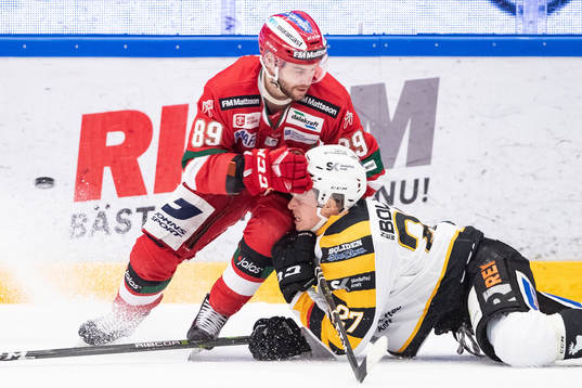 Moras Ryan Johnston och Skellefteås Robin Alvarez