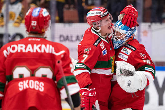 Moras Erlend Lesund jublar