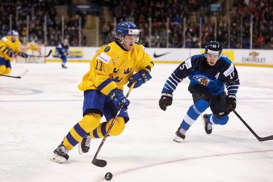 Samuel Fagemo of Sweden and Henri Jokiharju of Finland