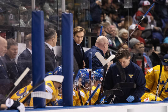 Assistant coach Joel Rönnmark of Sweden