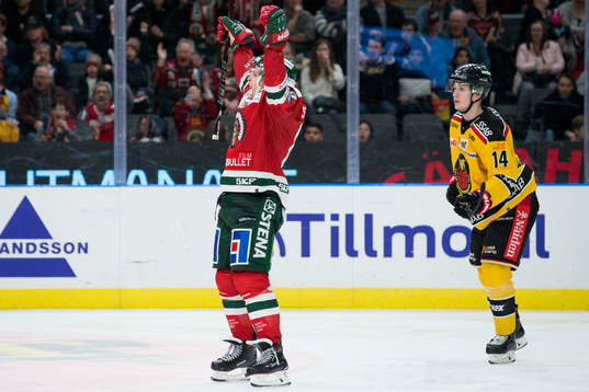 Frölundas Max Friberg jublar