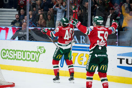Frölundas Joel Mustonen jublar