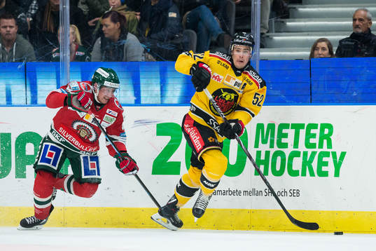 Frölundas Chay Genoway och Luleås Karl Fabricius