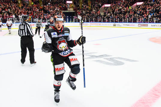 Malmö Redhawks Frederik Storm jublar