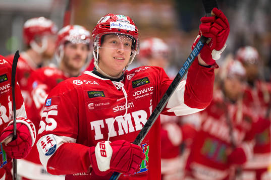Timrås Vilmos Gallo jublar