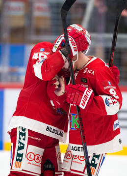 Timrås Janne Jalasvaara kramar om Rickard Palmberg