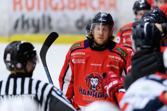 Hanhals Oscar Norrman jublar