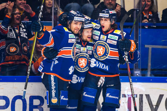 Växjös Arvid Lundberg, Brendan Shinnimin och Dominik Bokk