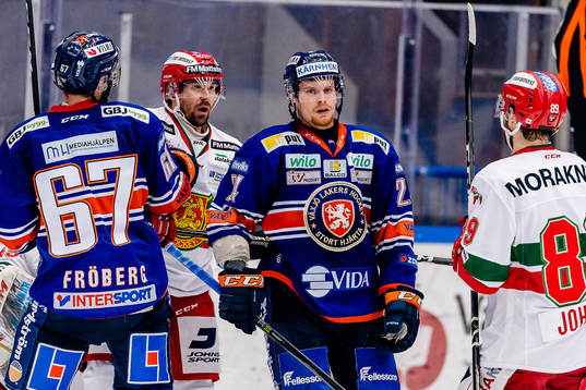 Moras Tomas Skogs och Växjös Brendan Shinnimin