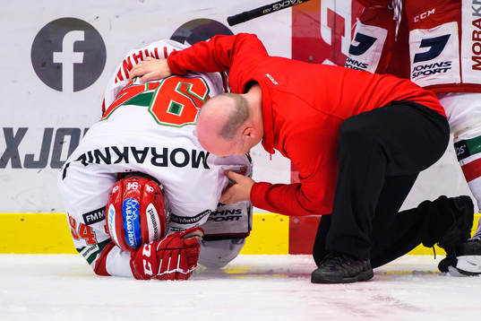 Moras Sebastian Hartmann har ont