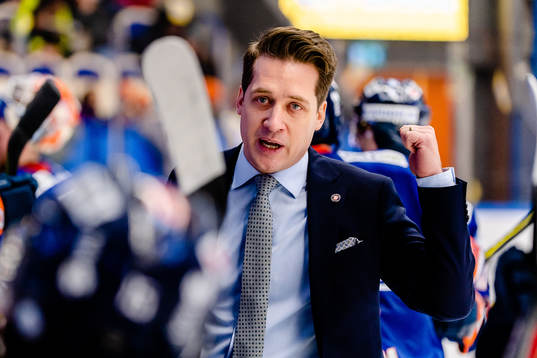 Växjös tränare Sam Hallam
