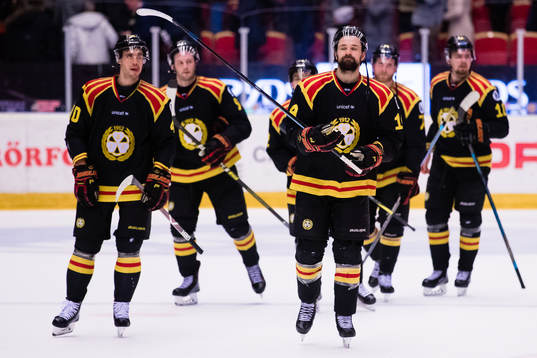 Brynäs Johan Alcén (m) deppar med Jesper Jensen (v) och