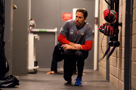 Frölundas Joel Lundqvist före ishockeymatchen i SHL