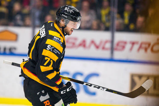 Skellefteås Juhamatti Aaltonen kliver av skadad