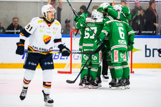 Djurgårdens Axel Jonsson Fjällby deppar medan Rögles