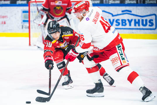 Luleås Joonas Jalvanti och Timrås Janne Jalasvaara