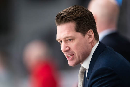 Växjös tränare Sam Hallam
