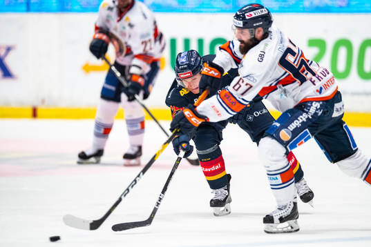 Djurgårdens Sebastian Strandberg och Växjös Linus
