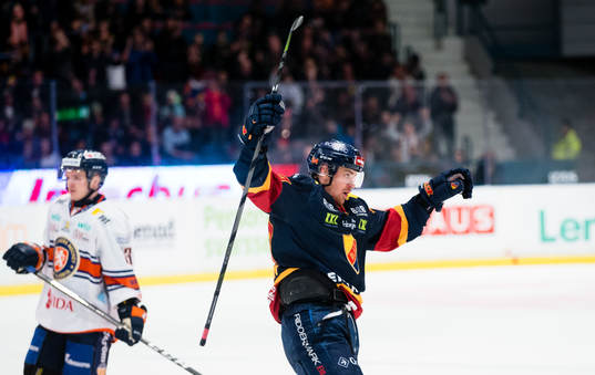 Djurgårdens Daniel Brodin jublar