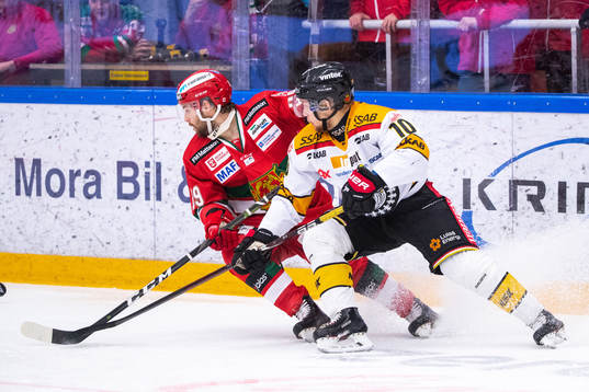 Moras Ryan Johnston och Luleås Einar Emanuelsson