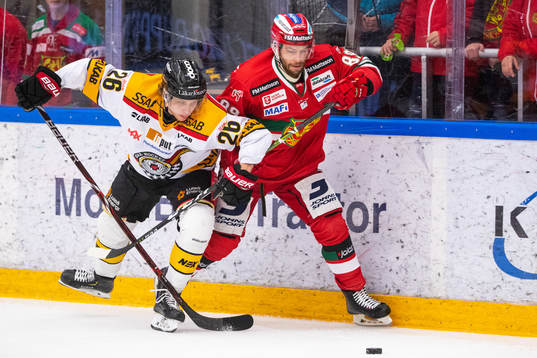 Luleås Lucas Jidenius och Moras Ryan Johnston