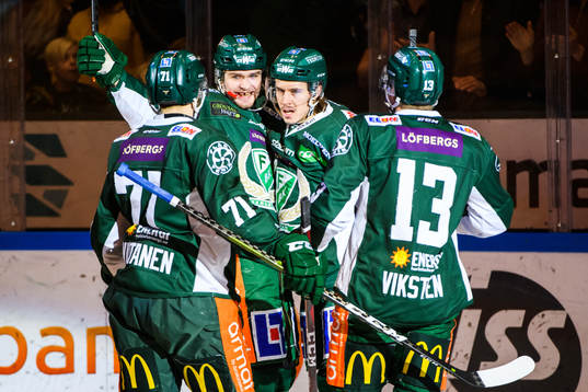 Färjestads Linus Johansson och Joakim Nygård jublar