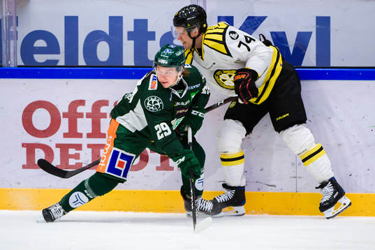 Färjestads Oskar Steen och Brynäs Nicklas Danielsson