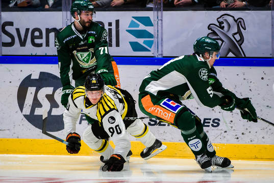 Färjestads Jesse Virtanen och Brynäs Jesper Boqvist