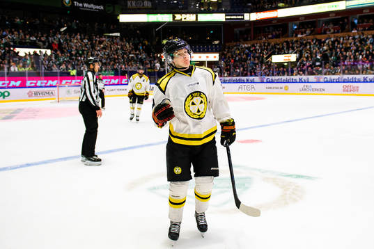 Brynäs Daniel Mannberg jublar