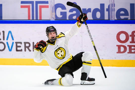 Brynäs Victor Söderström jublar