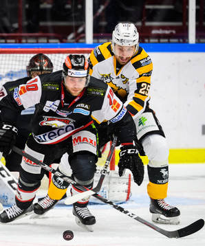 Malmö Redhawks Nichlas Torp och Skellefteås Albin Lundin