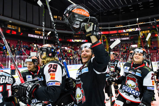 Malmö Redhawks Frederik Storm jublar