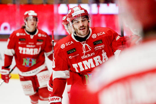 Timrås Johan Persson jublar
