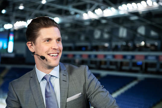 TV commentator Jonas Andersson in the SVT tv studio